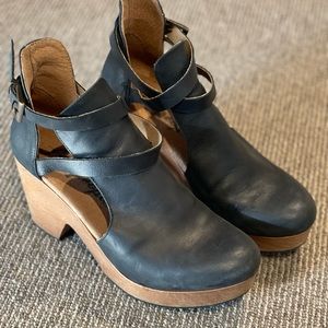 Free People clogs